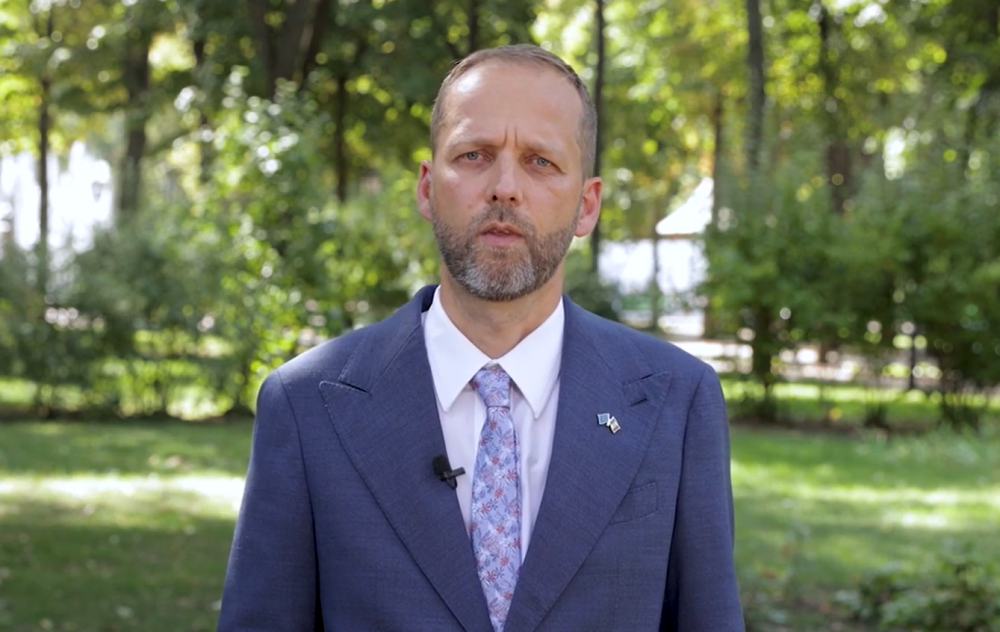 „Limba natală te face să te simți acasă”. Mesajul ambasadorului UE în Moldova, de Ziua Limbii Române